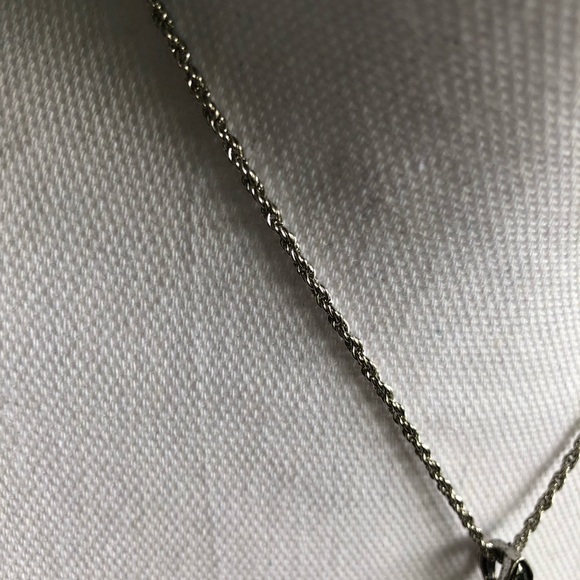 Avon brand turquoise necklace and matching earrings. - Picture 5 of 5